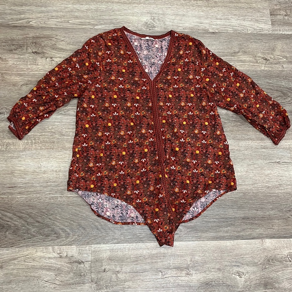 Max Studio Women’s Patterned V Neck 3/4 Sleeve Blouse with Tie Size Large